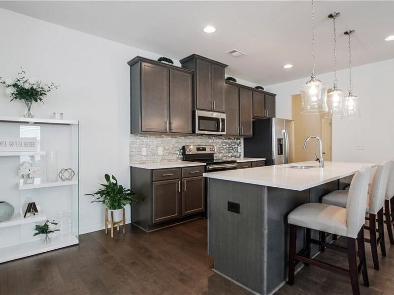 Beautiful 3 Bedroom 2.5 Bath Townhome