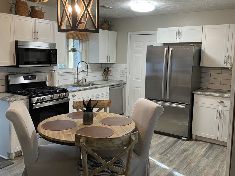 World Cup Little White House 3 bed / 2 bath