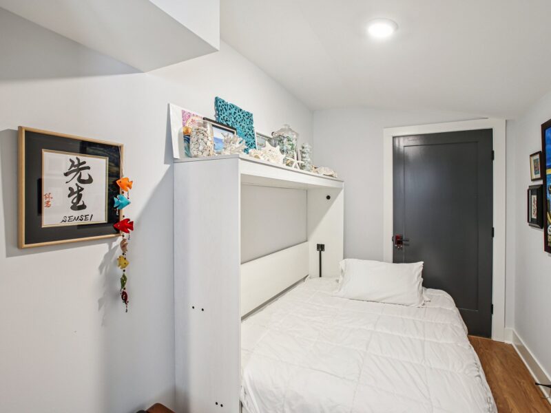 Flexible Space Sleeps 7 With Office & Views