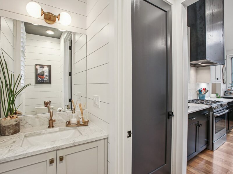 Flexible Space Sleeps 7 With Office & Views