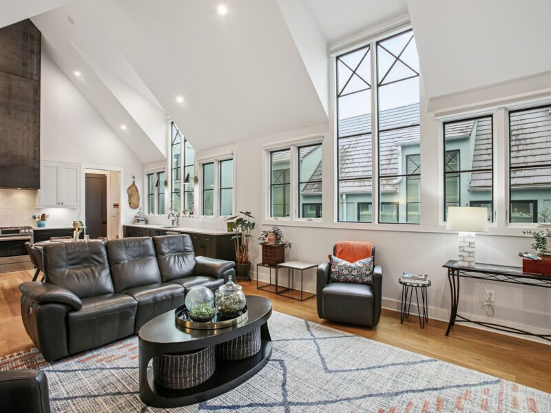 Flexible Space Sleeps 7 With Office & Views