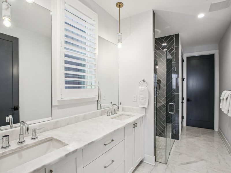 Flexible Space Sleeps 7 With Office & Views