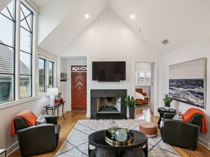 Flexible Space Sleeps 7 With Office & Views