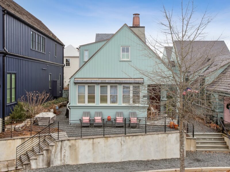 Flexible Space Sleeps 7 With Office & Views