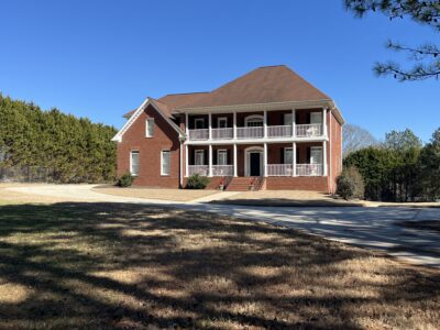 🏆 The Soccer Executive Estate: 5-Acre Compound & Pool 10 Miles to U.S. Soccer Training Center | Accommodates 14 | 6,500 Sq. Ft.