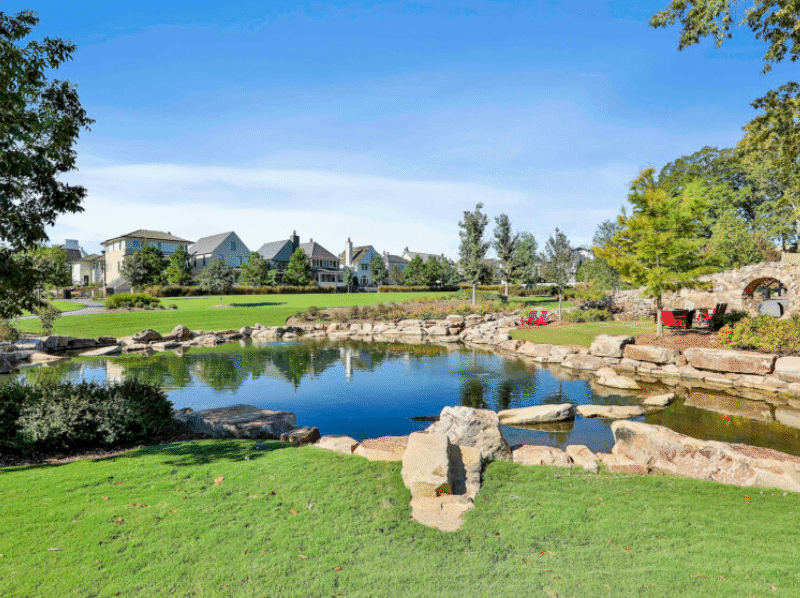 Bright Modern Retreat with Serene Natural Light in Trilith