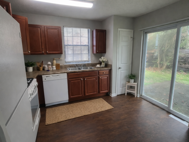 4br/2.5ba home in Atlanta