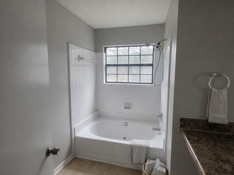 4br/2.5ba home in Atlanta