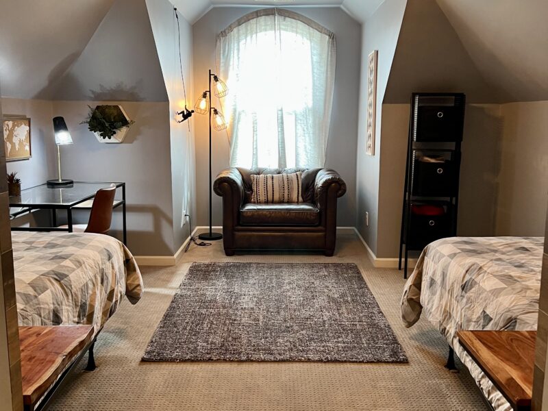 Your World Cup Oasis! | Pool & Hot Tub | Sleeps 10 in beds | 13mi to US Soccer HQ Training Ctr | 35mi to Mercedes Benz Stadium | On Cart Path System