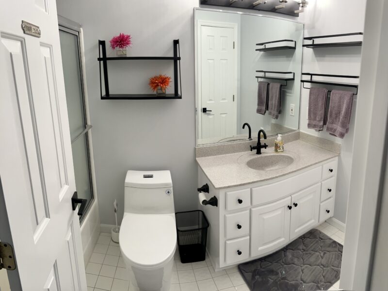 Your World Cup Oasis! | Pool & Hot Tub | Sleeps 10 in beds | 13mi to US Soccer HQ Training Ctr | 35mi to Mercedes Benz Stadium | On Cart Path System