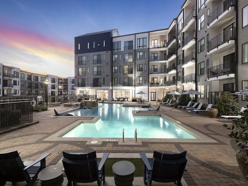 "Elite Pro-Athlete Compound: Private Chauffeur | Performance-Ready & Discreet"