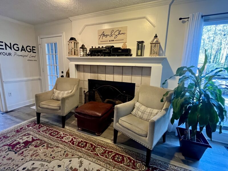 Private 2-Acre Retreat with Pool, Organic Garden, Daily Fresh Eggs | 8 Minutes to U.S. Soccer National Training Center, Trilith & Shopping Centers