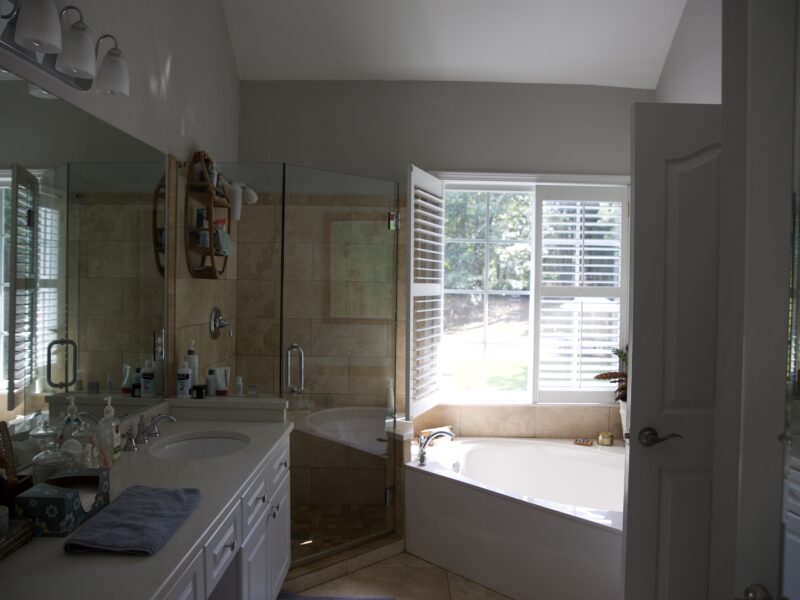 Peachtree City home w heated salt water pool near Trilith and Arthur M Blank Soccer Training Center