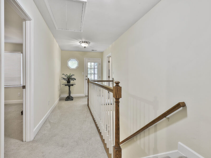 Cozy 2 story, 4 bed, 3 bath home on 6 acres! 10 minutes from Trilith and the National Training Center