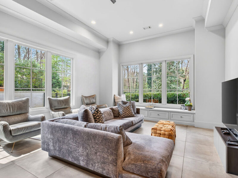 Private Luxury Buckhead Estate 5 Bed, 7 Bath with Pool, Spa, Gym, Minutes from Mercedes Benz Stadium