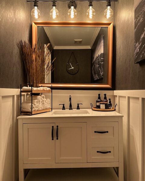 Lakefront Bed & Breakfast Retreat with Optional Concierge Services