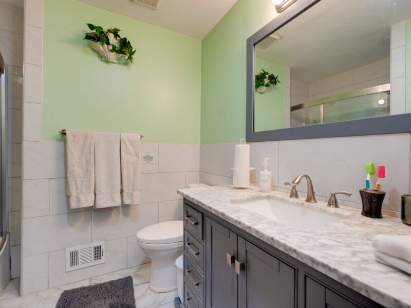 HOST WITH THE MOST - Spacious 4-bedroom house in awesome Smyrna