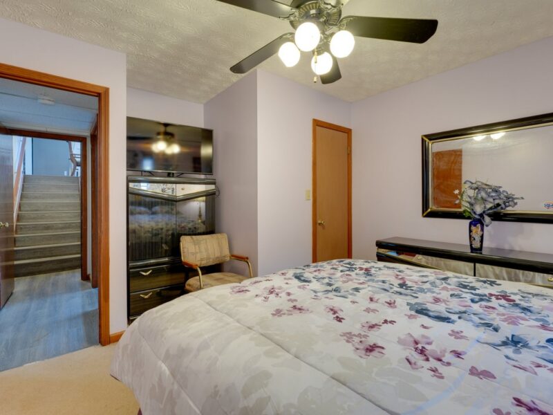 HOST WITH THE MOST - Spacious 4-bedroom house in awesome Smyrna