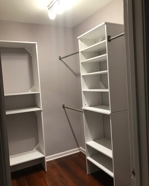 Lakefront Bed & Breakfast Retreat with Optional Concierge Services