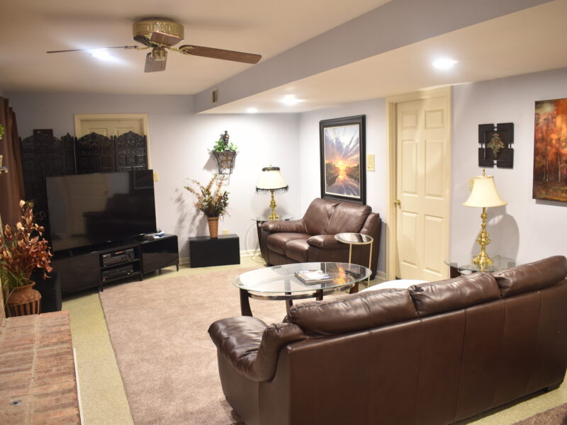 Pool, Hot Tub, Screened Veranda, Full Kitchen, 4 mi to US Soccer Facility, 20 mi to Atlanta