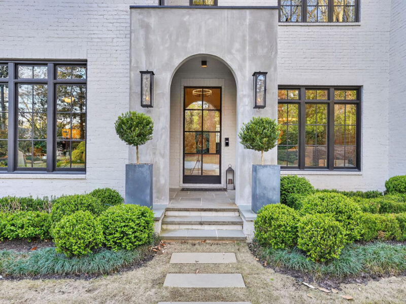 Private Luxury Buckhead Estate 5 Bed, 7 Bath with Pool, Spa, Gym, Minutes from Mercedes Benz Stadium