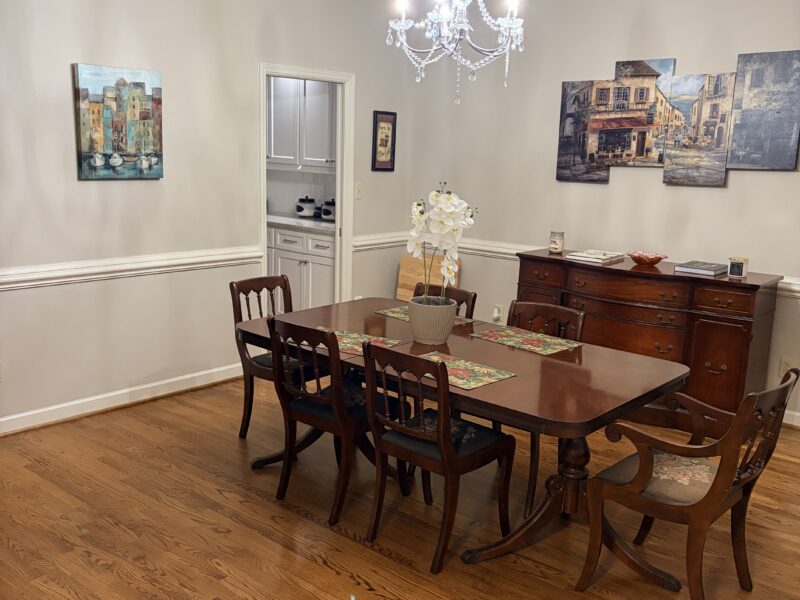 Beautiful 3 Story 5 bedroom 3.5 bath minutes from Trilith and FIFA HQ