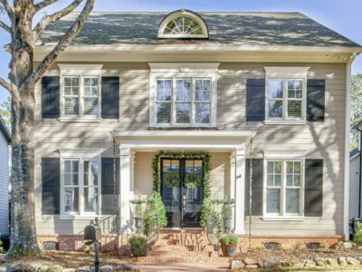 Luxury Peachtree City Retreat - 3 Bedroom (2 Master Suites - Main/Upper) - 5 Minutes to Trilith Studios & U.S. Soccer - World Cup Ready