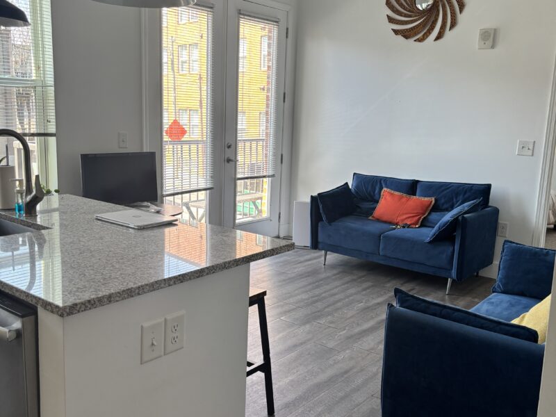 Charming 1 Bdr @ Stadium