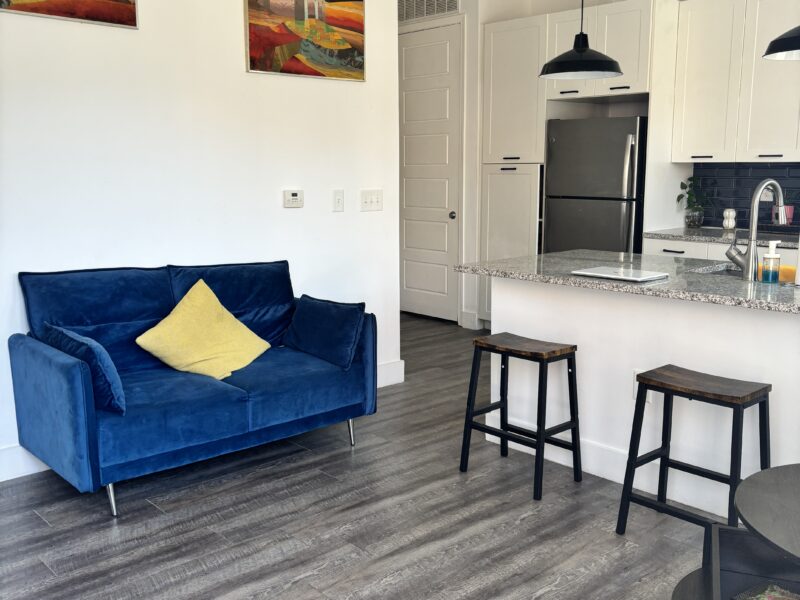 Charming 1 Bdr @ Stadium