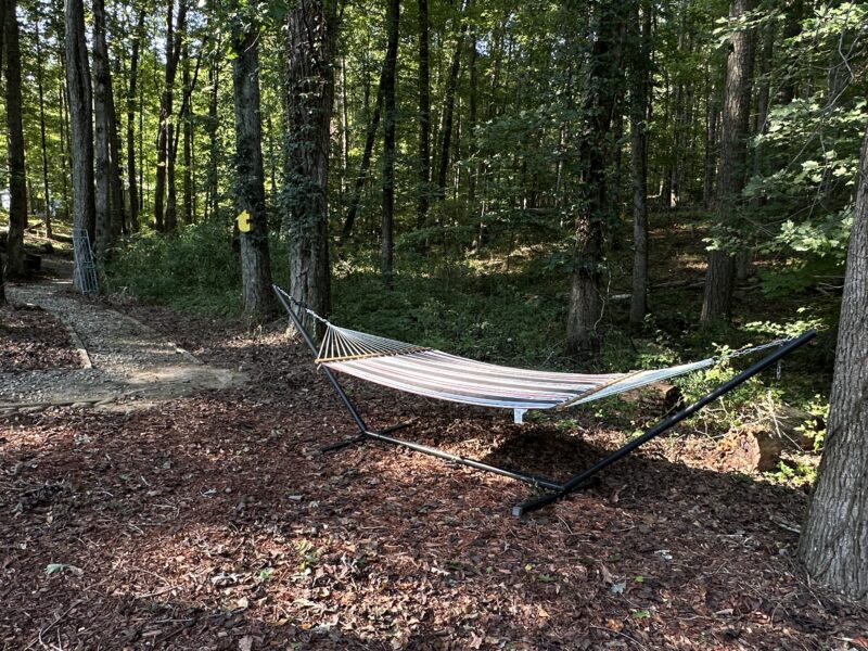 Luxury Fayetteville Retreat, Comfortably Sleeps 10 to 16, Only 20 Minutes From the Airport