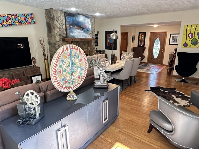 Luxury Fayetteville Retreat, Comfortably Sleeps 10 to 16, Only 20 Minutes From the Airport