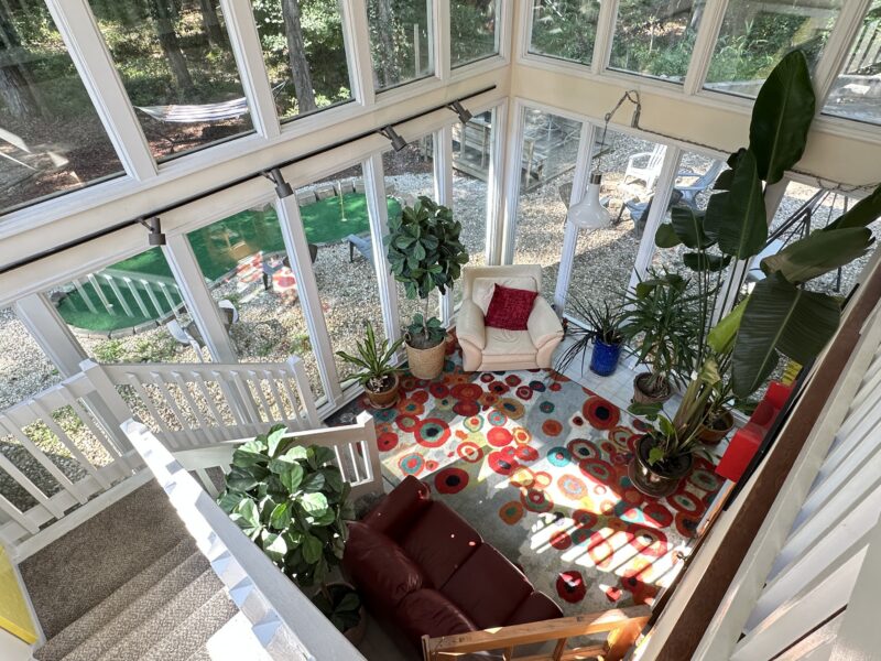 Luxury Fayetteville Retreat, Comfortably Sleeps 10 to 16, Only 20 Minutes From the Airport