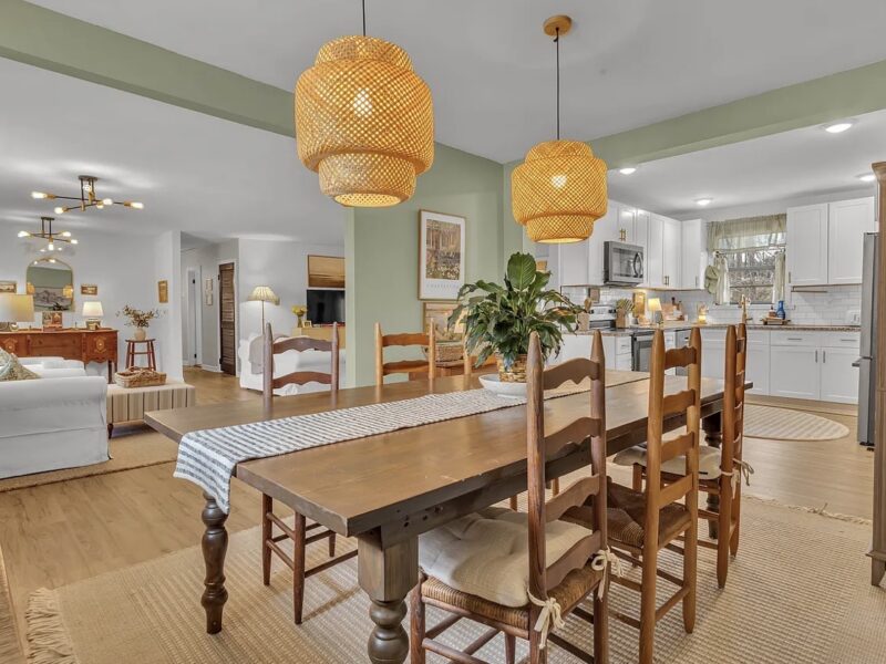 Cottage Retreat on Lees Mill Rd |2 min from Soccer Field | Accommodates 6 | 6 min from Trilith