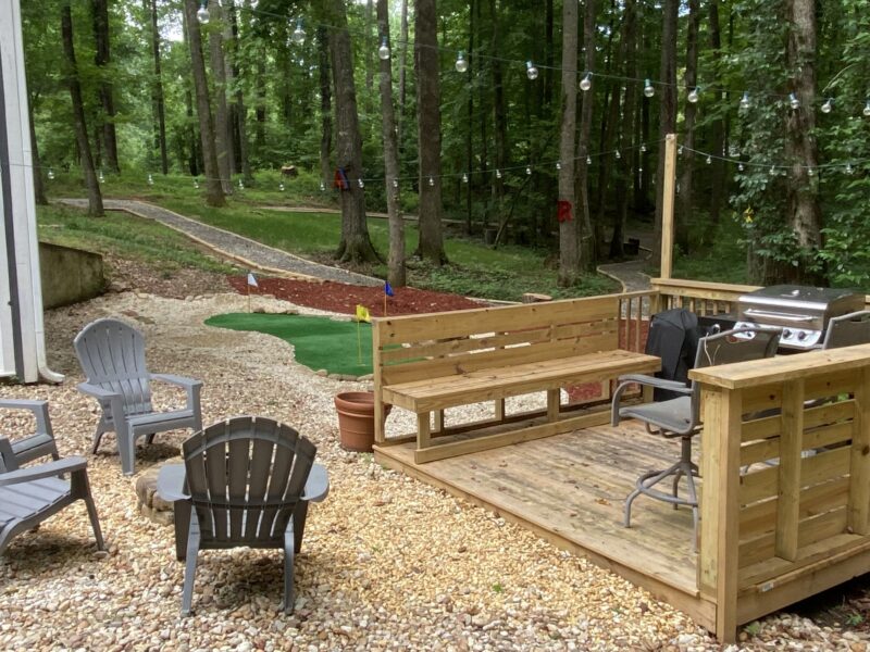 Luxury Fayetteville Retreat, Comfortably Sleeps 10 to 16, Only 20 Minutes From the Airport