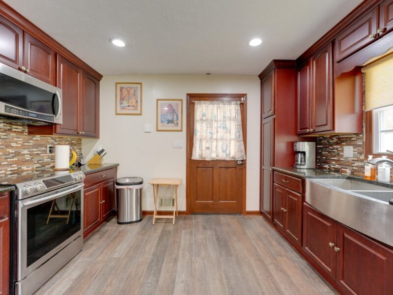 HOST WITH THE MOST - Spacious 4-bedroom house in awesome Smyrna