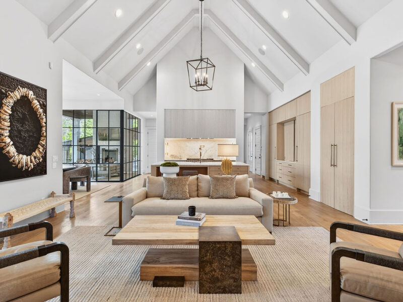 Private Luxury Buckhead Estate 5 Bed, 7 Bath with Pool, Spa, Gym, Minutes from Mercedes Benz Stadium