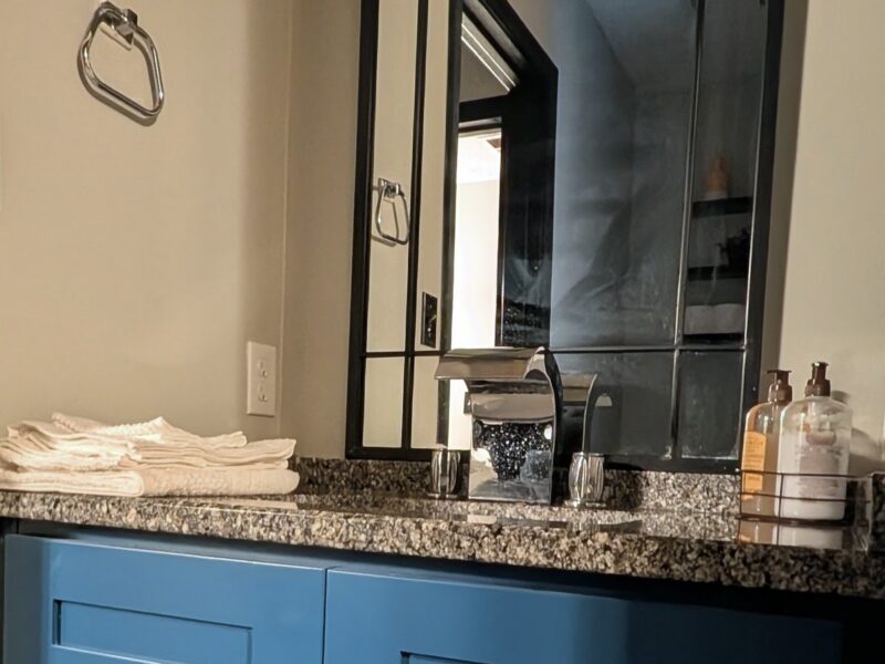2 Bedrooms 2 Beds and 1.5 Baths