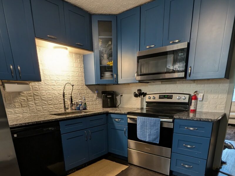 2 Bedrooms 2 Beds and 1.5 Baths