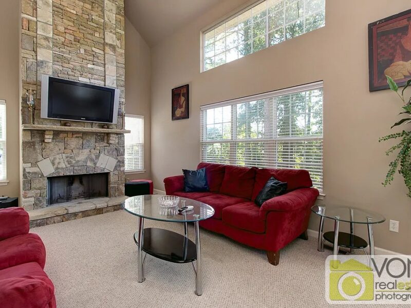 Beautiful Spacious home to OWN