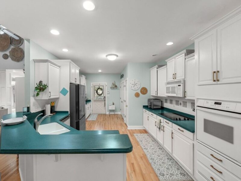 4 bedroom - 3 baths Tyrone home
