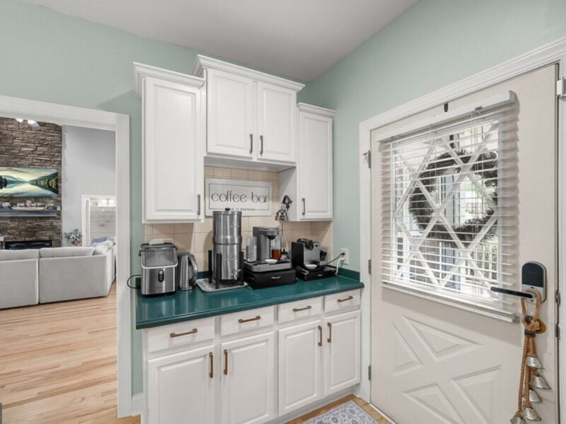 4 bedroom - 3 baths Tyrone home