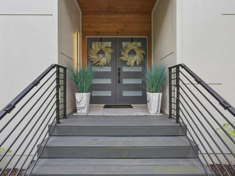 The Brook - A Modern Stylish Respite