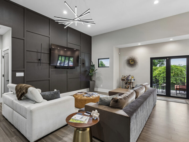 The Brook - A Modern Stylish Respite