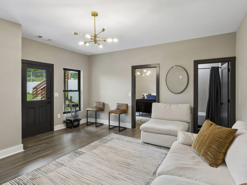 The Brook - A Modern Stylish Respite
