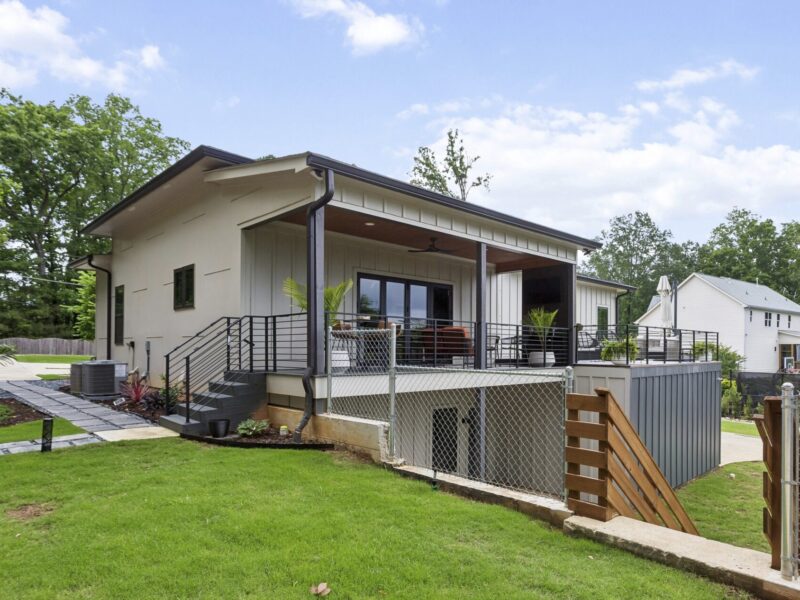 The Brook - A Modern Stylish Respite