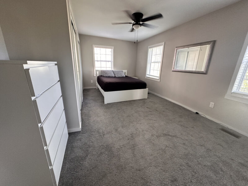 2 Bedroom Apartment 10Mins from Downtown / 5Mins from Airport