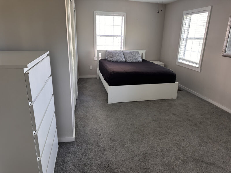 2 Bedroom Apartment 10Mins from Downtown / 5Mins from Airport