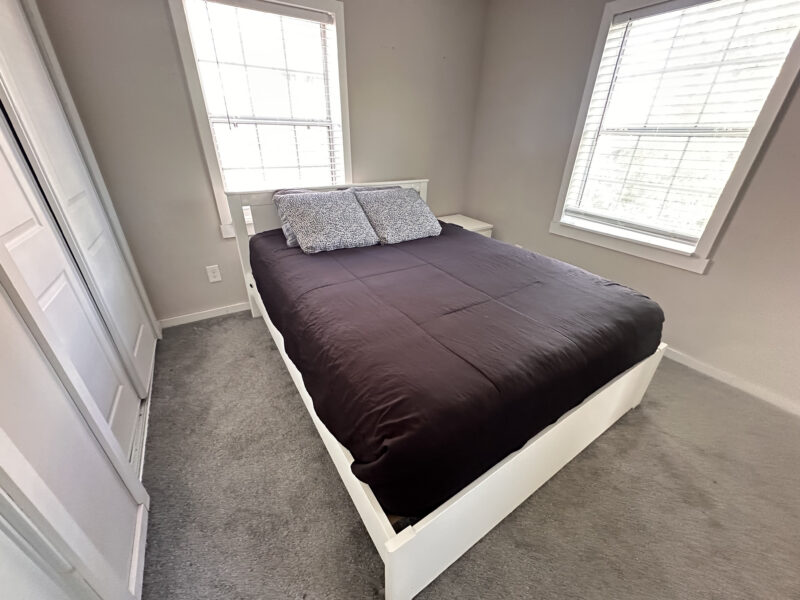 2 Bedroom Apartment 10Mins from Downtown / 5Mins from Airport