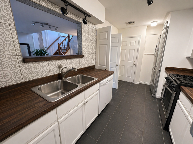 The World Cup Villa ⚽️ | 2BR • 2.5BA • Sleeps 4 | 9 Miles to Stadium | Near ATL United Training Grounds & The Battery | Public Transportation Access