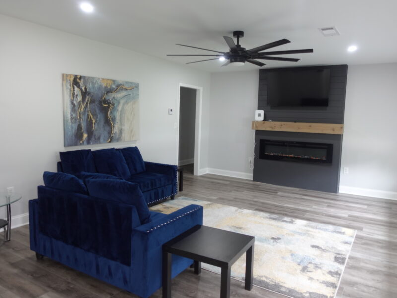World Cup Retreat: Spacious Home w/ Scenic Backyard • 15 Min to Downtown ATL • 5 Min to Airport & Golf